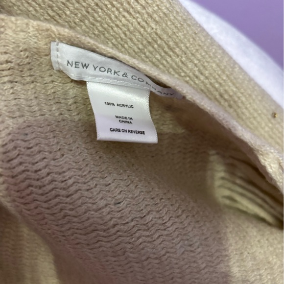 New York & Company Scarf - Picture 2 of 2